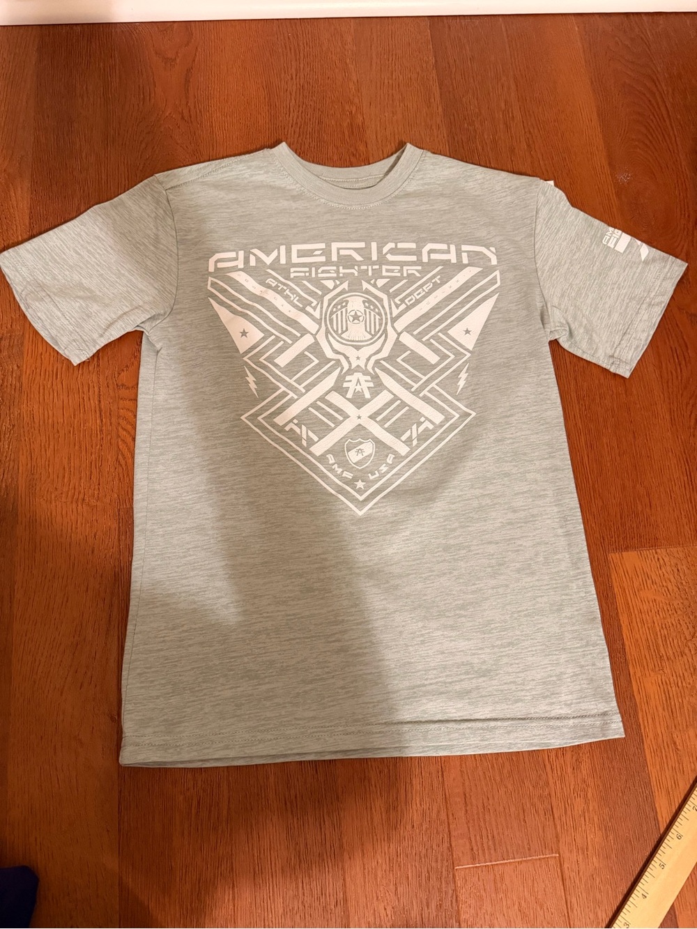 American Fighter Youth Small Graphic Tee Heathered Gray Green EUC